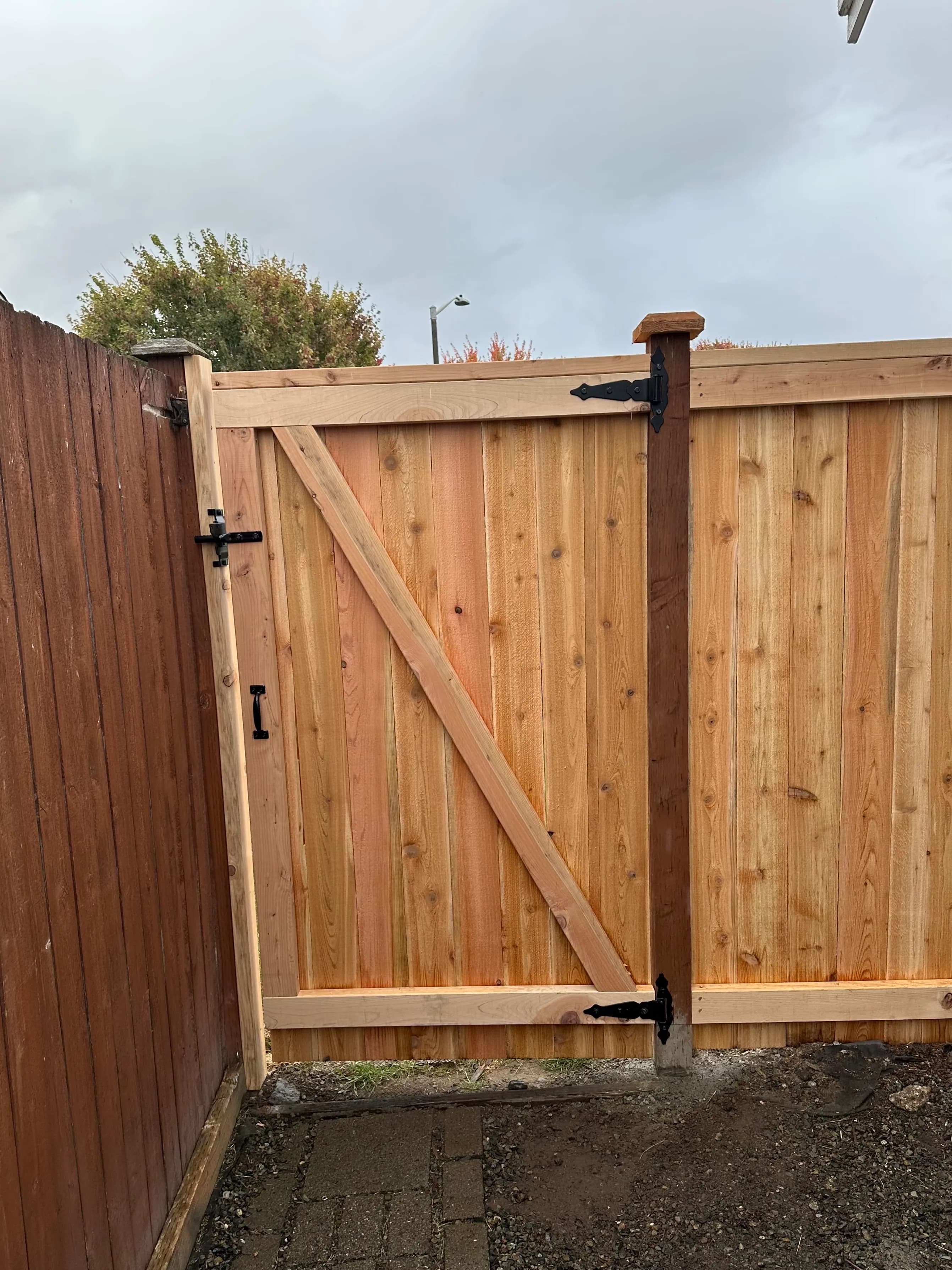 Custom picture frame gate design